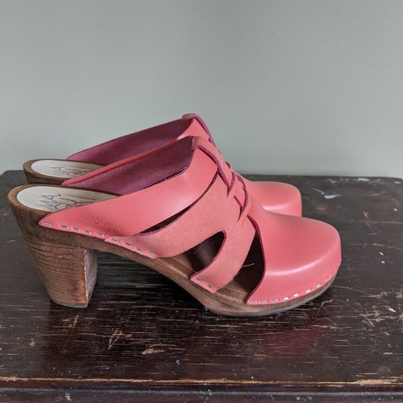 Coral Pink Maguba Leather and Wood Clogs - Picture 1 of 10